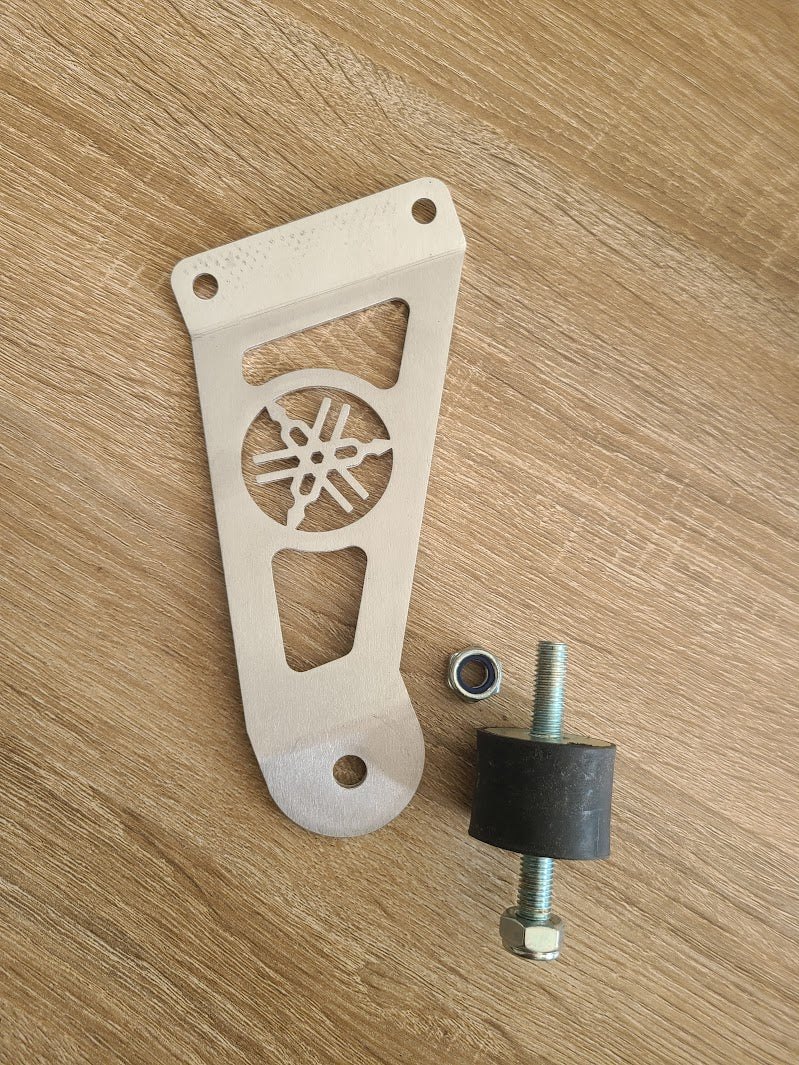 Platine échappement Yamaha Fazer